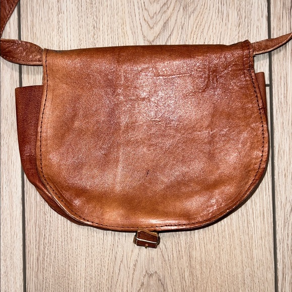 Vintage Circa 1990’s Brown Leather Crossbody Bag - Picture 3 of 16